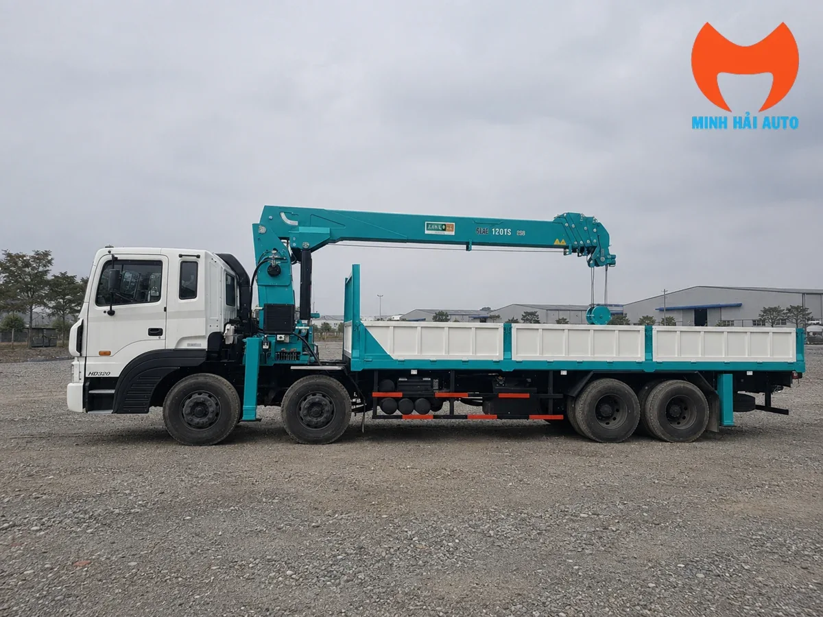 Cẩu Everdigm HLC-12015ACE 15 tấn lắp trên nền Hyundai HD320