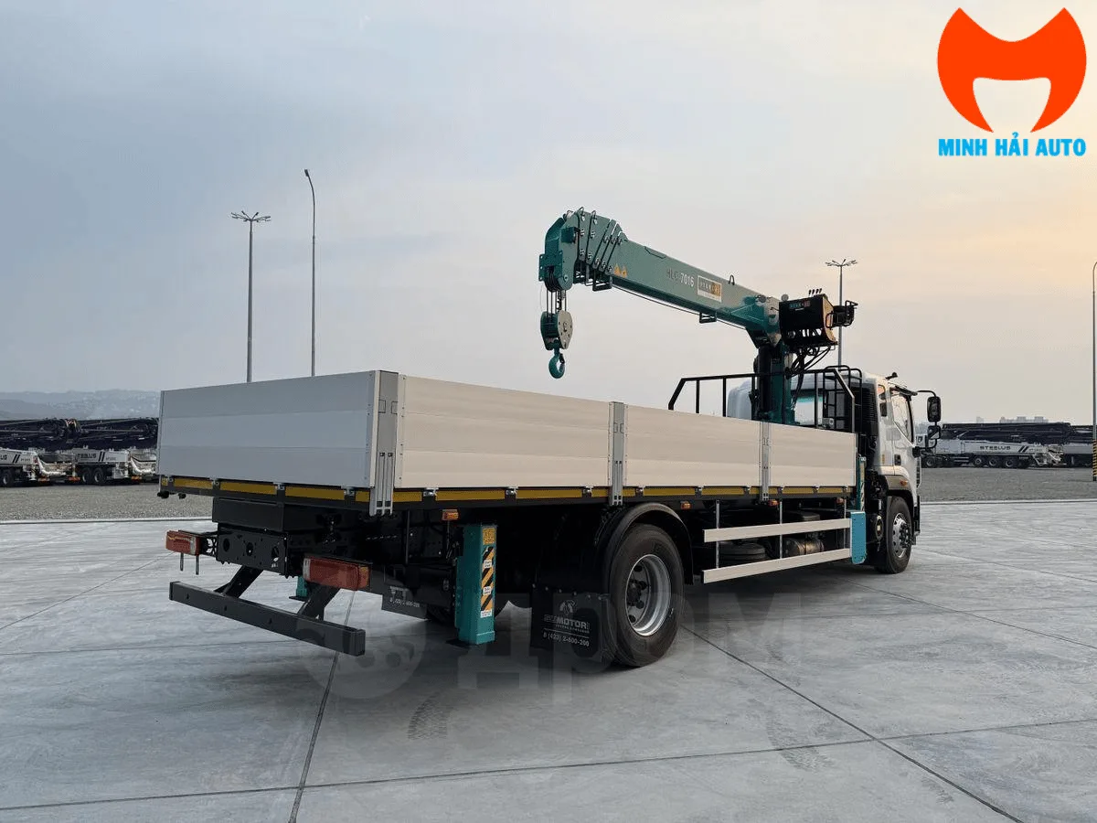Thân cần Hyundai Everdigm HLC-7016 lắp trên Foton AUMARK EST M18