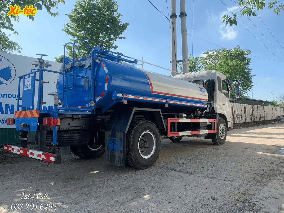 Xe phun nước rửa đường Dongfeng 6,5 khối góc 3/4