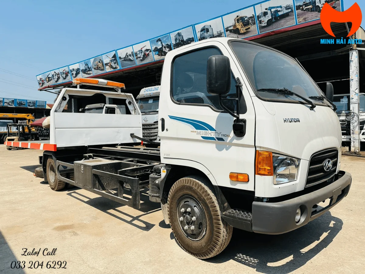 Xe cứu hộ Hyundai New Mighty 110XL nhìn từ phía trước