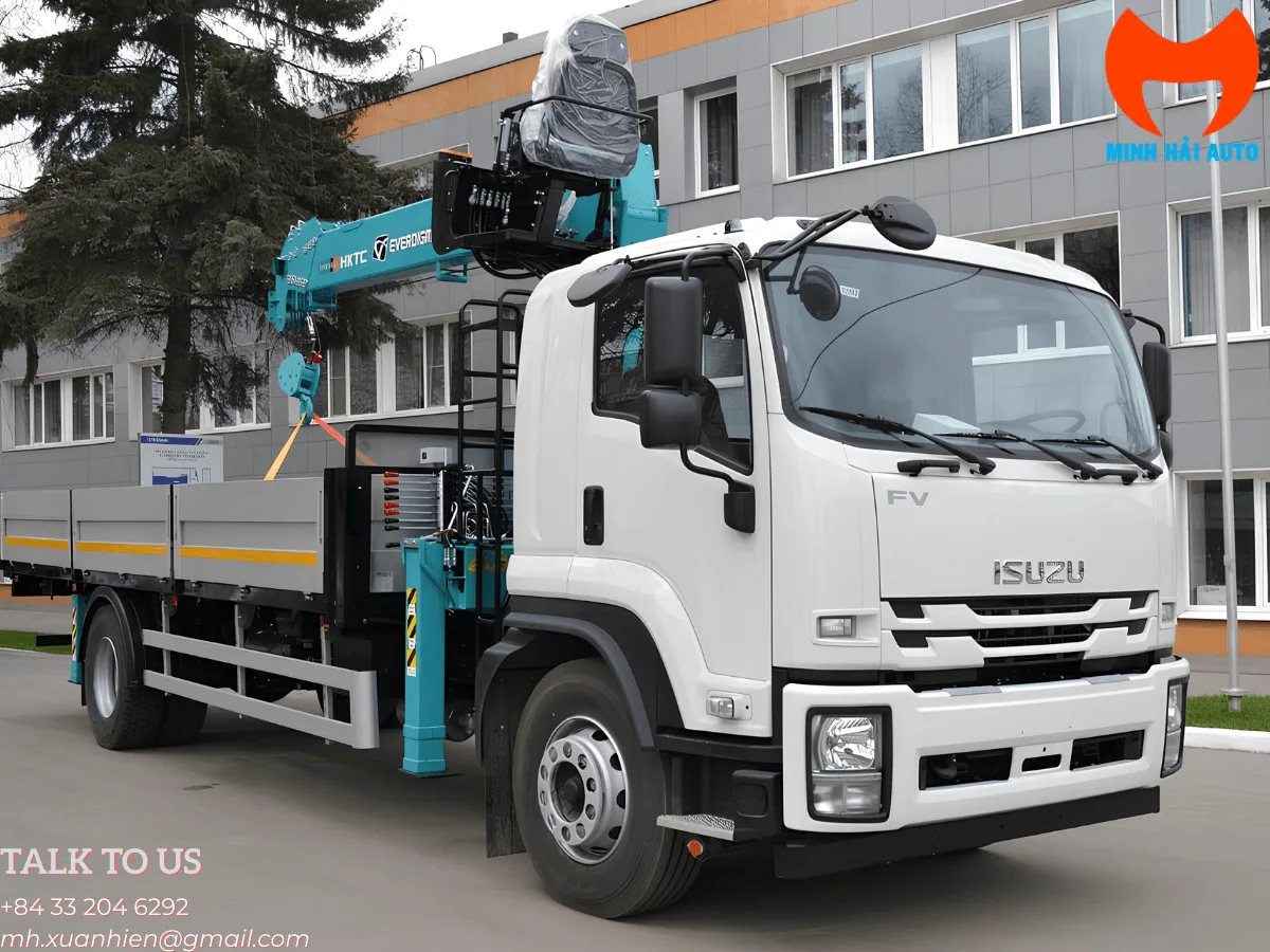 Xe tải Isuzu FV màu trắng gắn cẩu Hyundai Everdigm HLC-7016