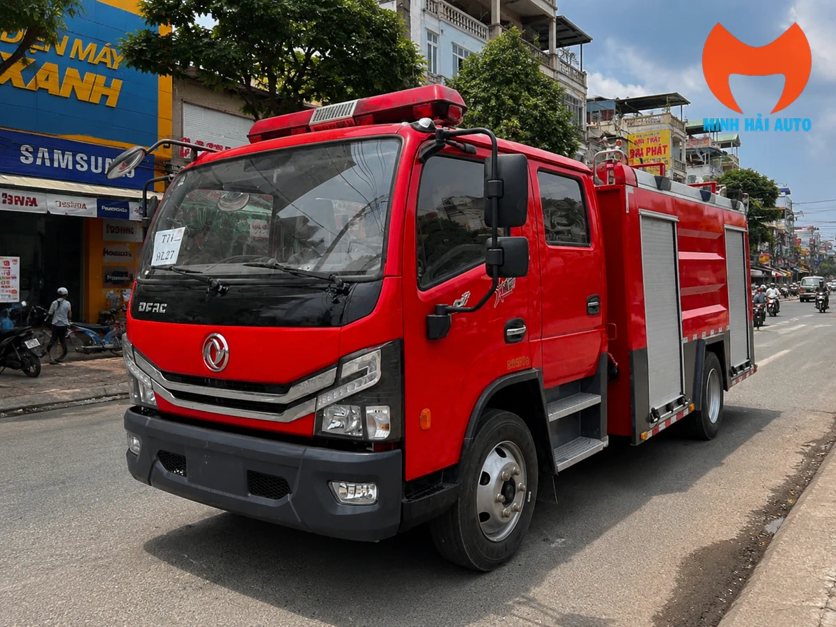 Xe cứu hỏa Dongfeng 5 khối JDF5110 nước foam góc 3/4
