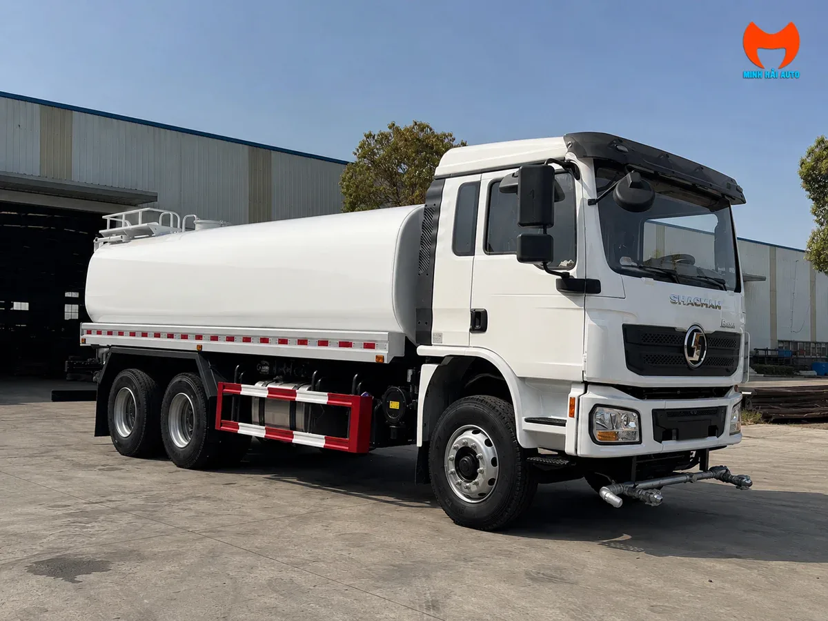 Xe bồn phun nước SHACMAN L3000 góc 3/4
