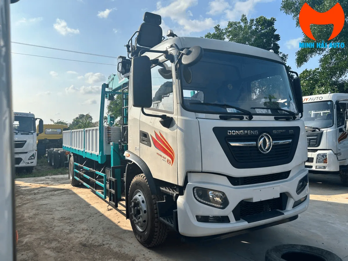 Thùng lửng xe Dongfeng B180 gắn cẩu Hyundai HLC-7016