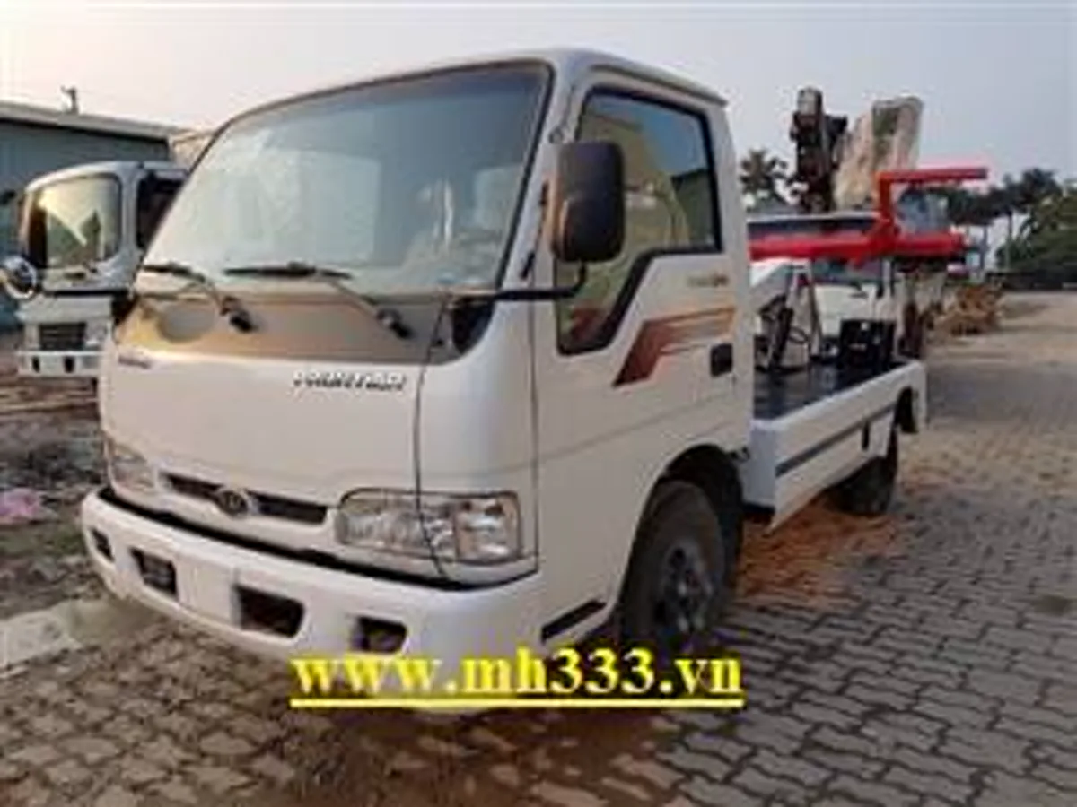 Chi tiết cơ cấu càng gắp kéo xe thủy lực phía sau xe Kia K165