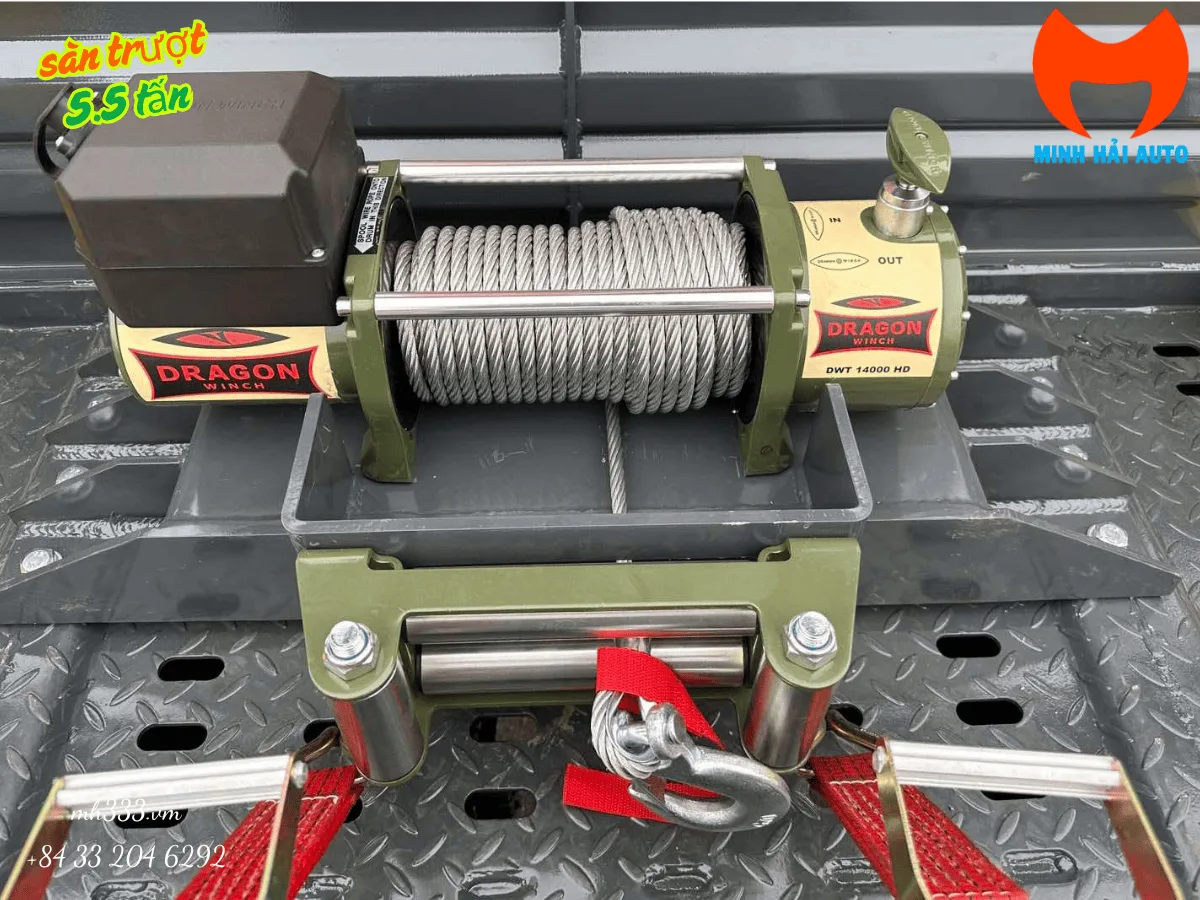 Tời điện Dragon Winch DWT 14000 HD trên xe cứu hộ MAN